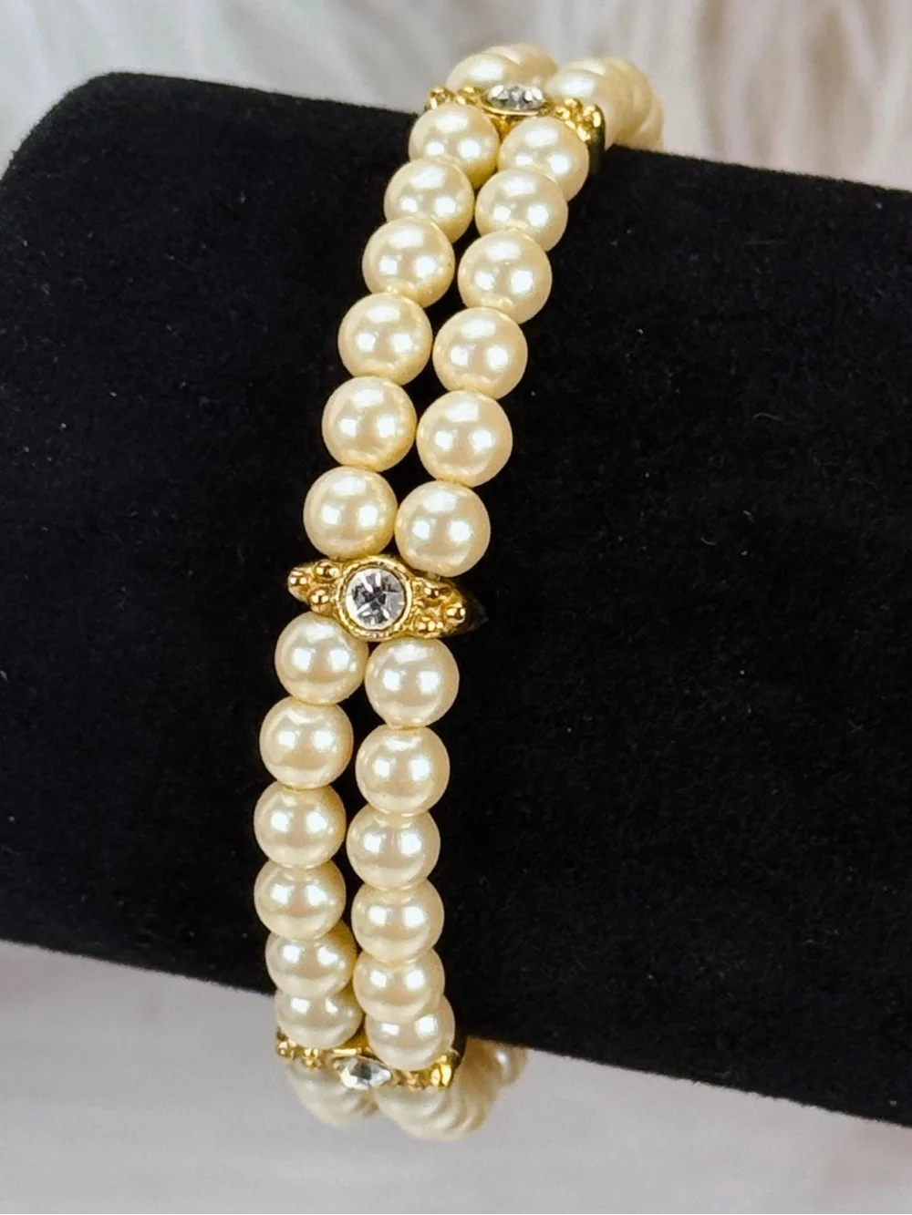 Vintage goldtone faux pearl, bling accent, double strand bracelet